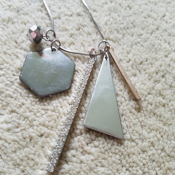 Loft Dangle Silver tone Necklace - Picture 5 of 7